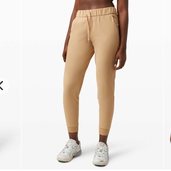 lululemon athletica Pants - Lululemon On the Fly Jogger 25" *Luxtreme